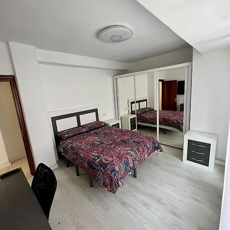 Del Mar, A 2' De La Playa San Lorenzo Apartment *
